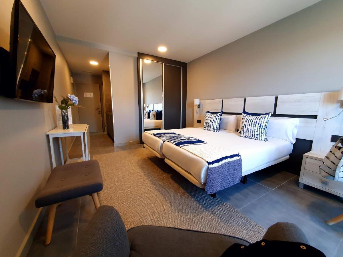 Apartahotel 5Dos5 Овиедо Екстериор снимка