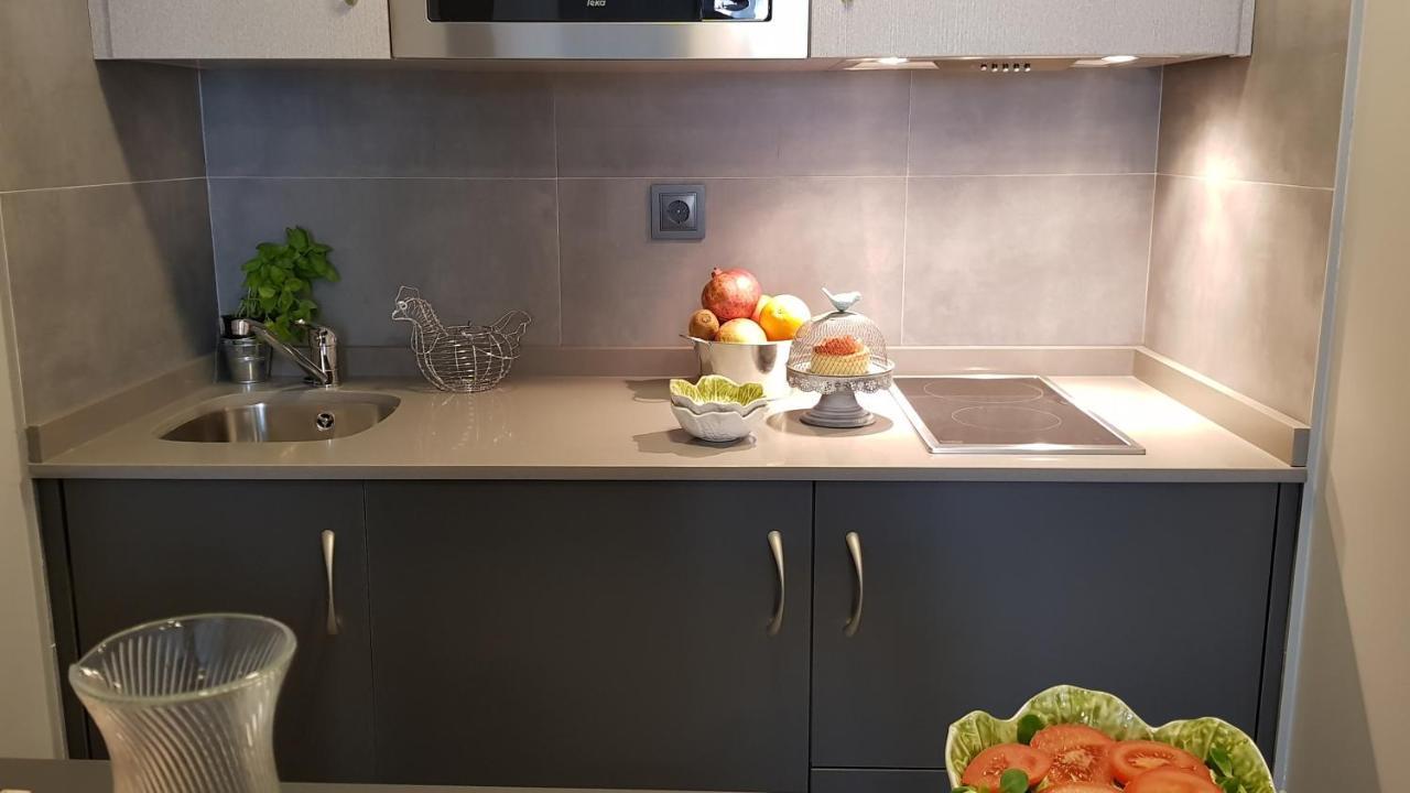 Apartahotel 5Dos5 Овиедо Екстериор снимка