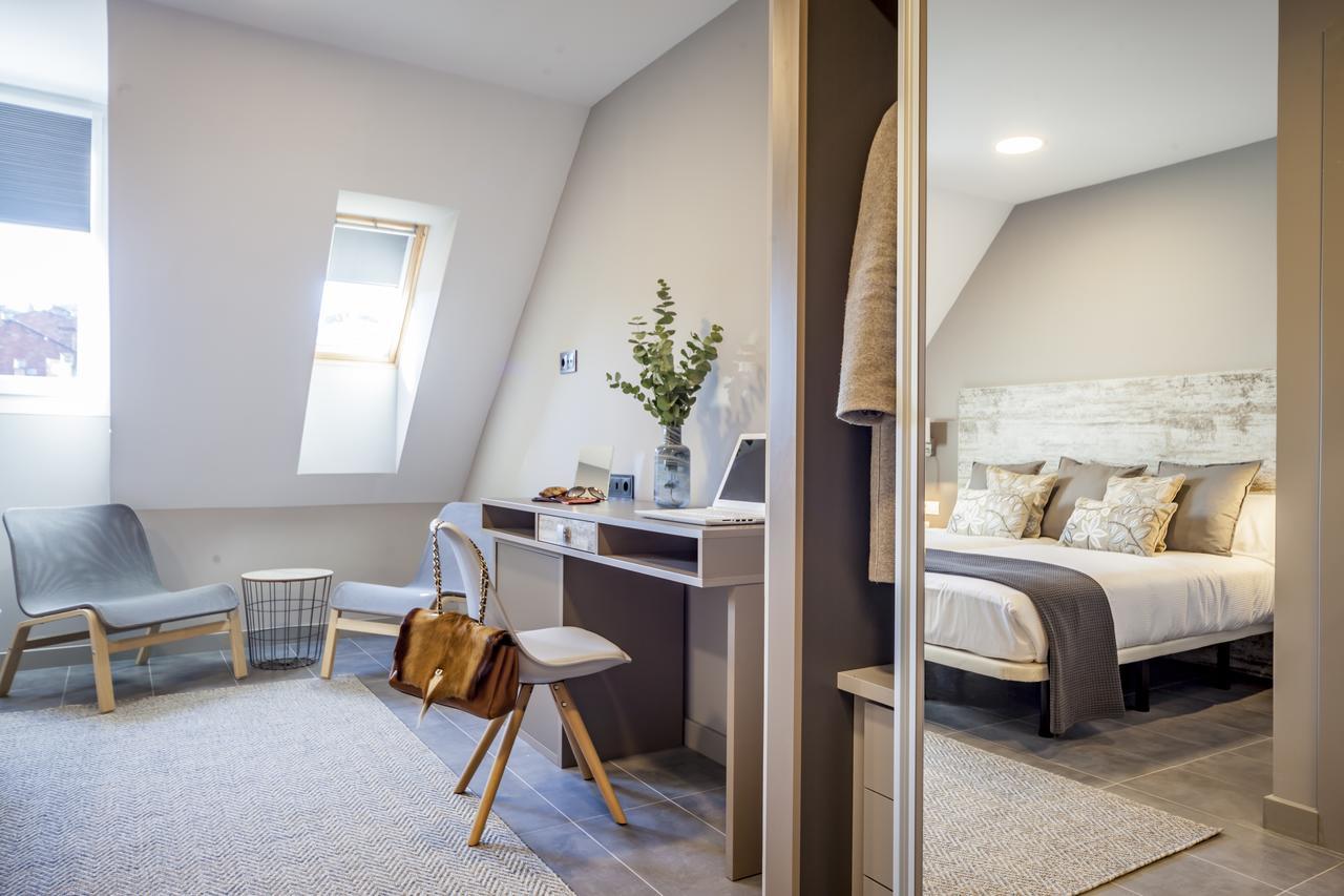 Apartahotel 5Dos5 Овиедо Екстериор снимка