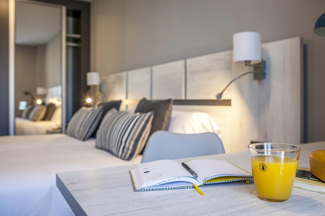 Apartahotel 5Dos5 Овиедо Екстериор снимка