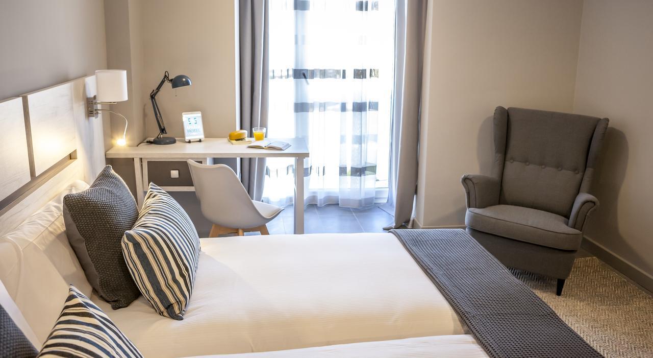 Apartahotel 5Dos5 Овиедо Екстериор снимка