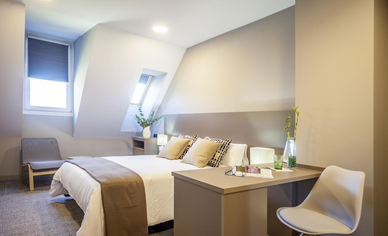 Apartahotel 5Dos5 Овиедо Екстериор снимка